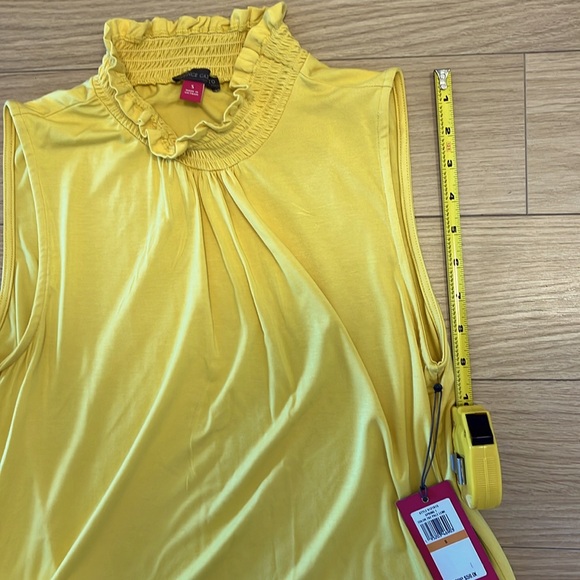 NWT! VINCE CAMUTO women’s top Size Small color Pale Lemon - Picture 4 of 6